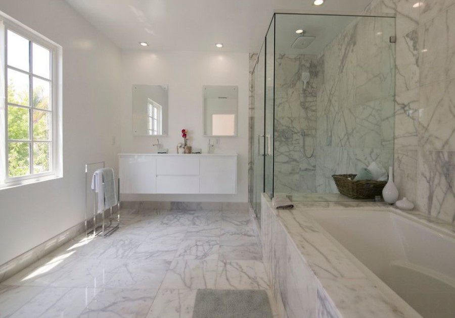 suelo de marmol para baño